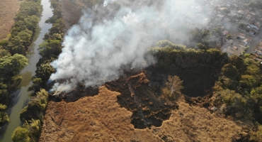 Corpo de Bombeiros de Patos em Minas combate incêndios em áreas rurais do Alto Paranaíba