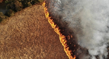 Corpo de Bombeiros atende duas ocorrências de incêndio no perímetro urbano de Patos de Minas