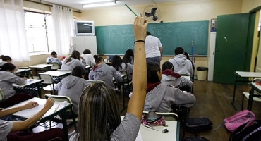 Alunos da rede estadual podem optar pelo ensino médio de tempo integral ou profissional em 2022