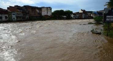 Chuvas deixam 63 cidades em situação de emergência em Minas