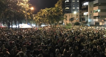 Primeiro dia da Fenapraça 2023 leva mais de 5 mil pessoas à Avenida Getúlio Vargas 