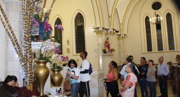 Lagoa Formosa - Romeiros do Alto Paranaíba são recepcionados no Santuário de Nossa Senhora da Piedade