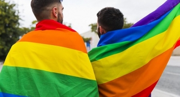 Comissão da Câmara aprova a proibição do casamento homoafetivo no Brasil