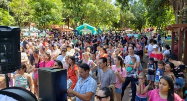 Dia das Crianças Solidário do Sicoob Credipatos leva milhares de famílias ao Parque do Mocambo