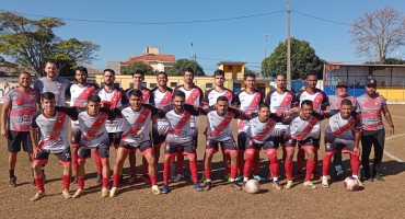 Santa Cruz  vence o Bluec e mantém chances de classificação para a próxima fase do regional 