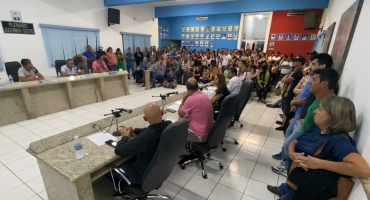 Prefeito de Lagoa Formosa não atende à convocação para participar de reunião na Câmara Municipal