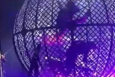 Patrocínio - Motociclista do circo sofre acidente durante show no globo da morte