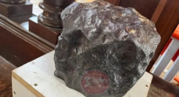 Astronomia - Exposição celebra os 100 anos do meteorito Patos de Minas Astronomia - Exposição celebra os 100 anos do meteorito Patos de Minas