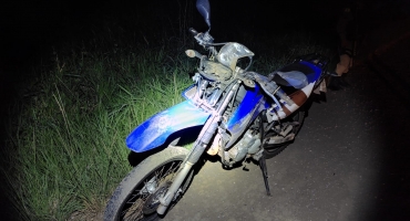 Presidente Olegário - Dois motociclistas ficam feridos após acidentes em trecho de obras na MGC-354 Presidente Olegário - Dois motociclistas ficam feridos após acidentes em trecho de obras na MGC-354