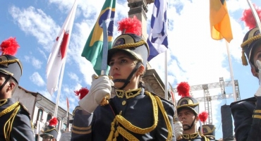 Governo de Minas homenageia personalidades e instituições com entrega da Medalha da Inconfidência em Ouro Preto