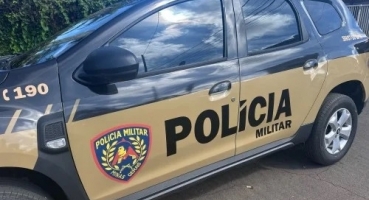 Idosa de 72 anos é atacada com chutes no peito e na cabeça pela filha em situação de rua em Patos de Minas Idosa de 72 anos é atacada com chutes no peito e na cabeça pela filha em situação de rua em Patos de Minas