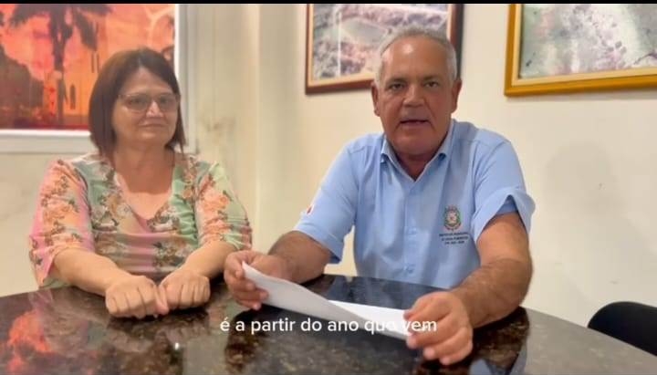 Prefeito de Lagoa Formosa e Secretária de Educação comunicam distribuição gratuita de materiais escolares para toda rede municipal em 2026