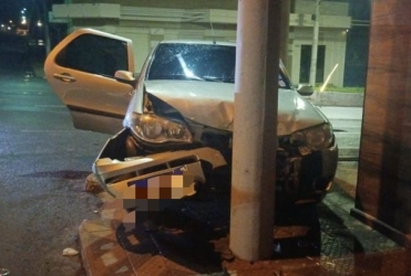 Carmo do Paranaíba - Motorista embriagado e inabilitado dá “cavalo de pau”, foge e deixa adolescente em estado gravíssimo