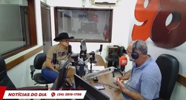 Cantor natural de Lagoa Formosa relembra trajetória e fala sobre fase solo durante recuperação de parceiro