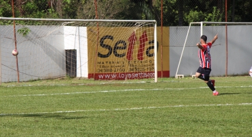 Santa Cruz vence Paranaíba em Lagoa Formosa na primeira partida das oitavas de final da Copa Amapar 2026