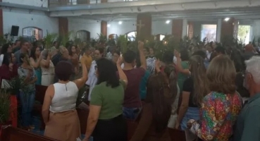 Igrejas lotadas marcam o Domingo de Ramos em Patos de Minas