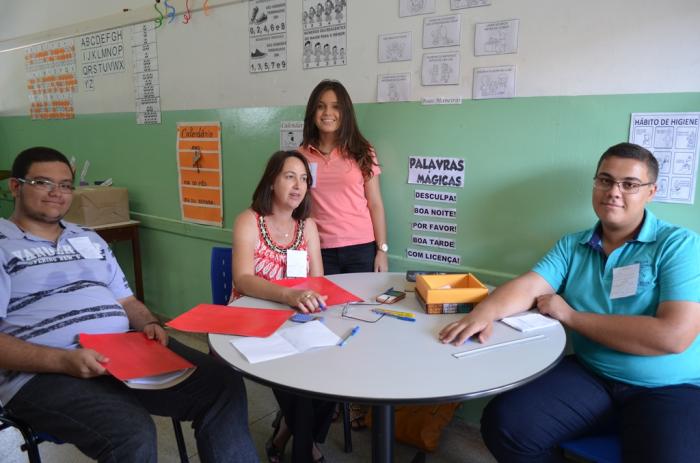 Eleição para escolha dos novos diretores das escolas estaduais do estado de Minas Gerais acontecem nesta Terça-Feira (15)