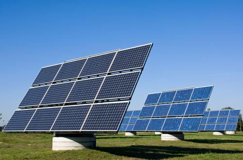 Patos de Minas tem sua primeira estação de celular alimentada com energia fotovoltaica