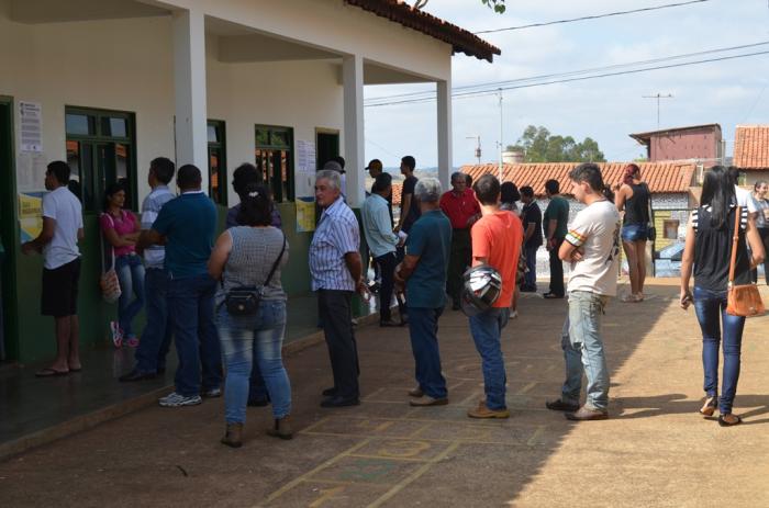 Votação em Lagoa Formosa começa com muita tranquilidade e eleitores vão às urnas escolher os novos governantes do município