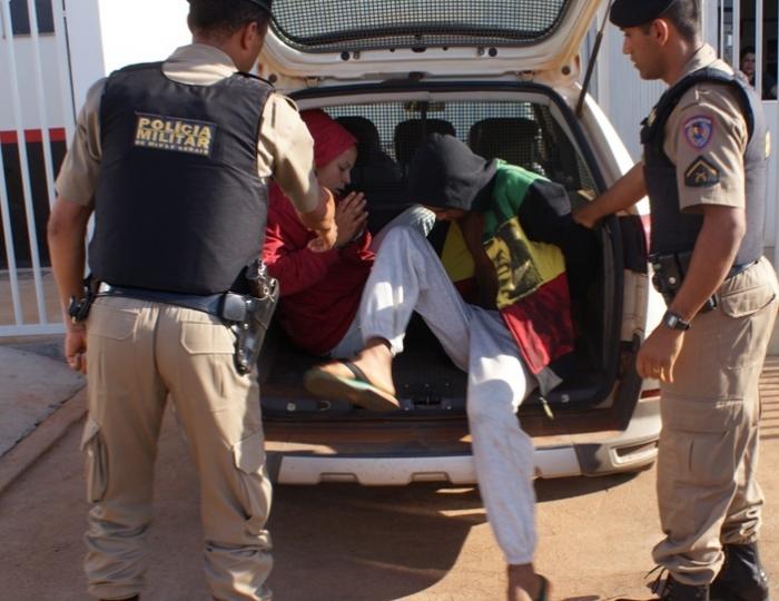 Jovem é atingido por dois tiros em Lagoa Formosa e Polícia Militar prende autor em Patos de Minas