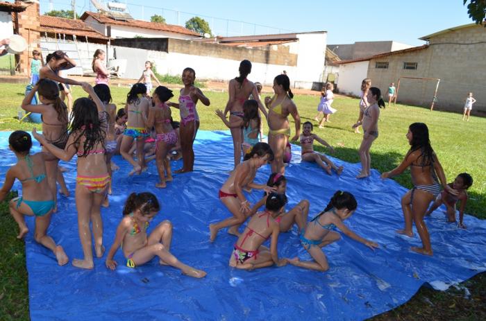 Academia Ação e Água da cidade de Lagoa Formosa realiza Colônia de Férias que faz sucesso entre crianças e pré-adolescentes