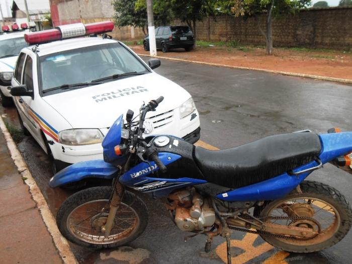 Polícia Militar de Serra do Salitre recupera motocicleta que havia sido furtada nesta Terça-Feira