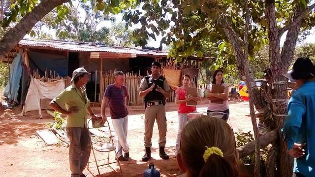 Policia Militar acompanha reintegração de posse da “Fazenda Roncador” no município de Presidente Olegário