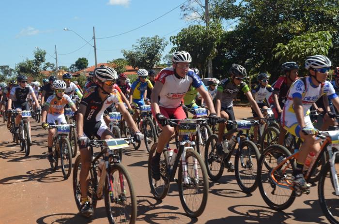 2ª Maratona de MTB do Feijão de Lagoa Formosa reúne aproximadamente 300 participantes de diversas regiões do estado