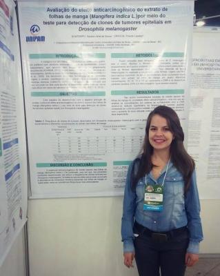 Aluna de Medicina Veterinária do UNIPAM participa de Congresso em Goiânia