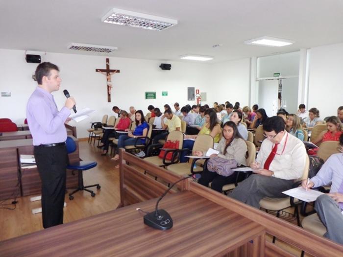 Escola do Legislativo da Câmara Municipal de Patos de Minas oferece curso de Redação 