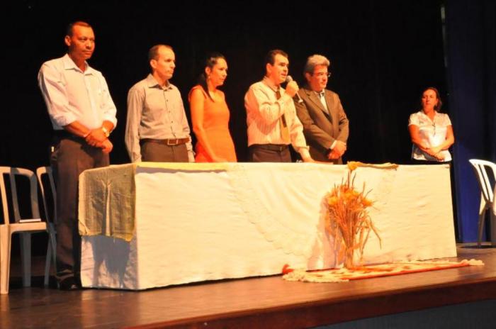 Secretariado do segundo escalão do prefeito Pedro Lucas é empossado no Teatro Municipal em Patos de Minas