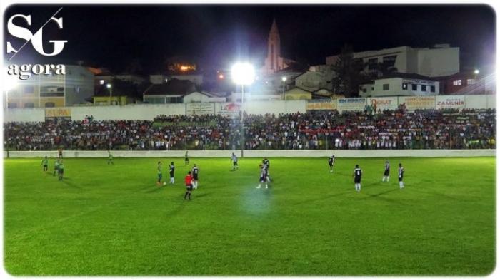 Sparta perde para time Master do Atlético Mineiro no jogo de abertura da 2ª Copa Alto Paranaíba de Futebol