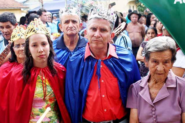 Festa de Santos Reis reúne milhares de pessoas neste Sábado (03) na cidade de Presidente Olegário