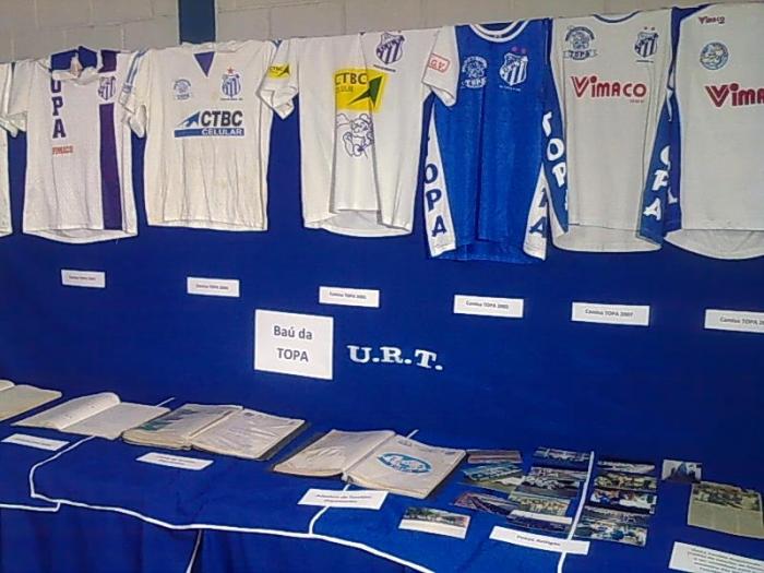 Em noite de homenagens TOPA - Torcida Organizada Poeira Azul comemora 21 anos de fundação