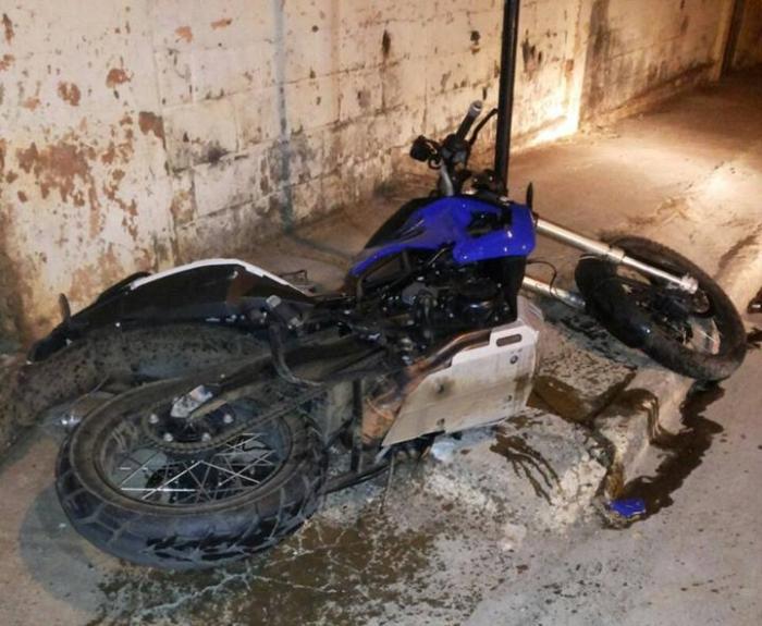 Casal fica ferido em acidente envolvendo carro e motocicleta na cidade de Carmo do Paranaíba