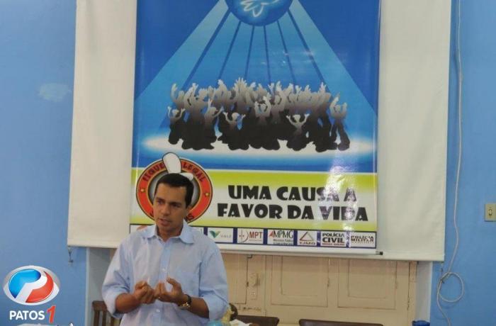 Promotor da Infância e Juventude realiza palestra “Uma causa a favor da vida” na Escola Estadual Marcolino de Barros