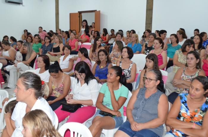 Secretaria de Saúde de Lagoa Formosa realiza palestra na Casa da Cultura para falar sobre o Outubro Rosa