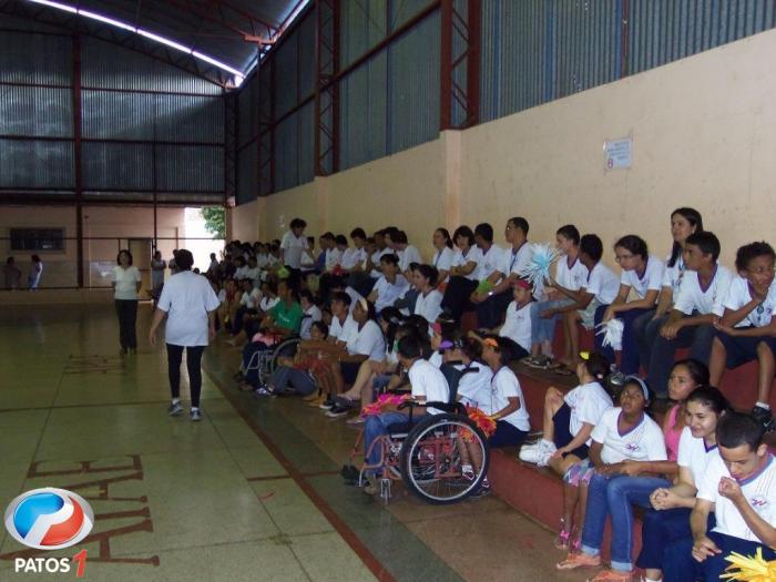 Apae de Patos de Minas realiza evento para homenagear idealizadores do 