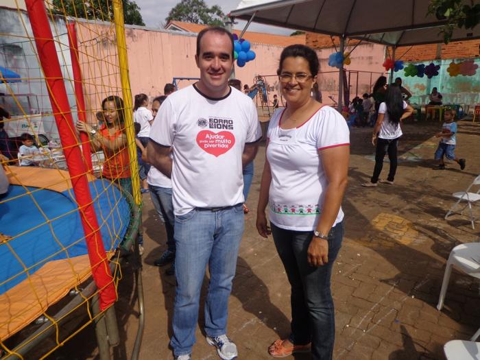 Lions Clube Centro realiza tarde de lazer para 100 crianças da Creche Pinóquio no Bairro Brasil em Patos de Minas