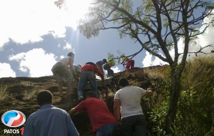Rapaz de 23 anos é encontrado morto dentro de um córrego em Presidente Olegário