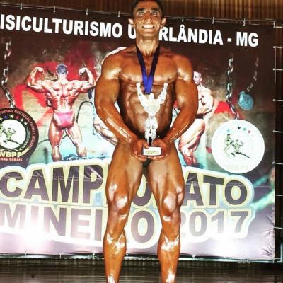 Atleta de Presidente Olegário Caio Corrêa é campeão Mineiro de Fisiculturismo na categoria até 75 kg