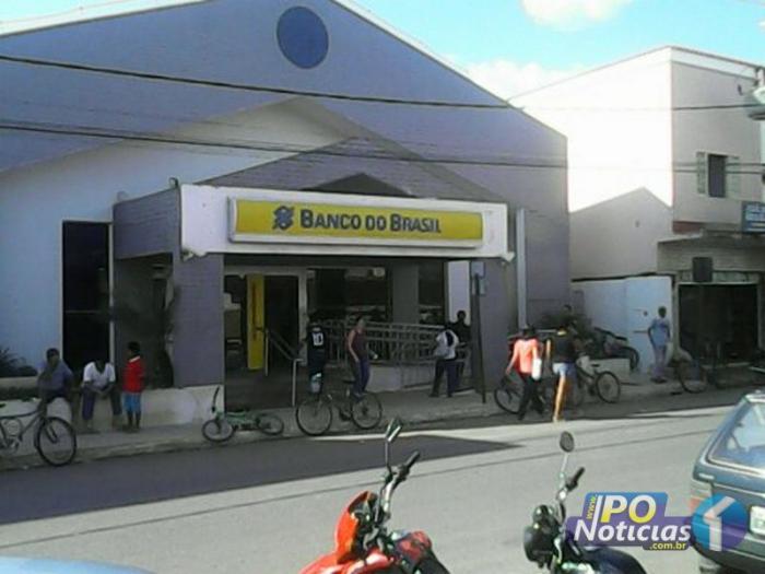 População de Presidente Olegário está revoltada com horário de funcionamento do Banco do Brasil População de Presidente Olegário está revoltada com horário de funcionamento do Banco do Brasil