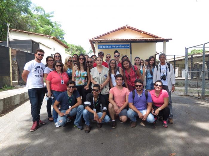 Alunos de Medicina Veterinária do Unipam visitam Zoológico em Belo Horizonte