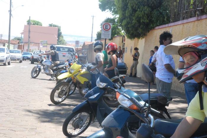 Votação para escolher prefeito e vereadores começa com muita tranquilidade em Patos de Minas