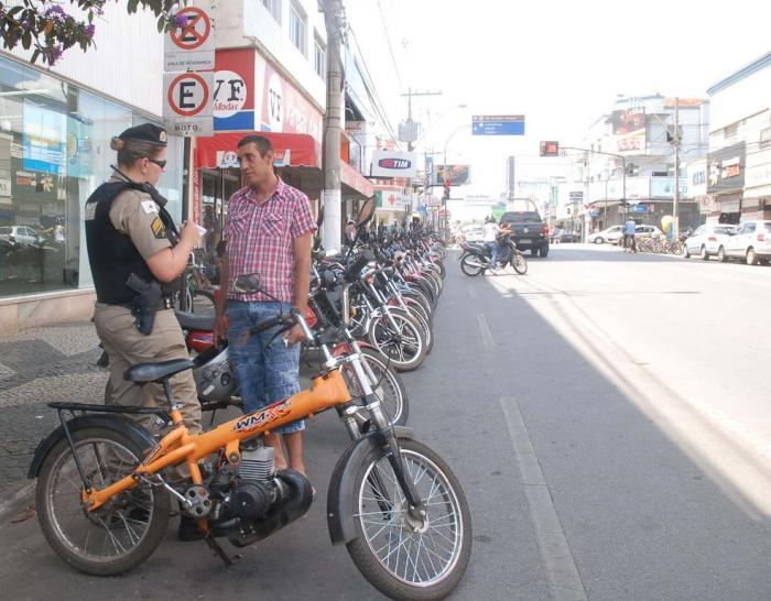 Patos 1 - Por falta de informao condutor de bicicleta 