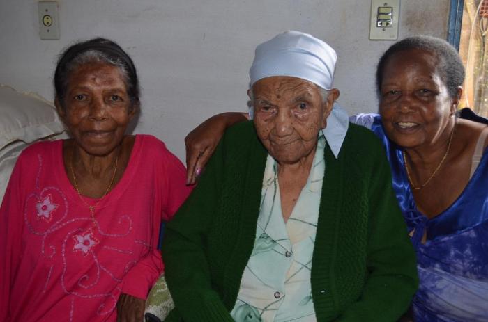 Moradora da cidade de Lagoa Formosa completa 101 anos de idade e relata fatos de sua vida