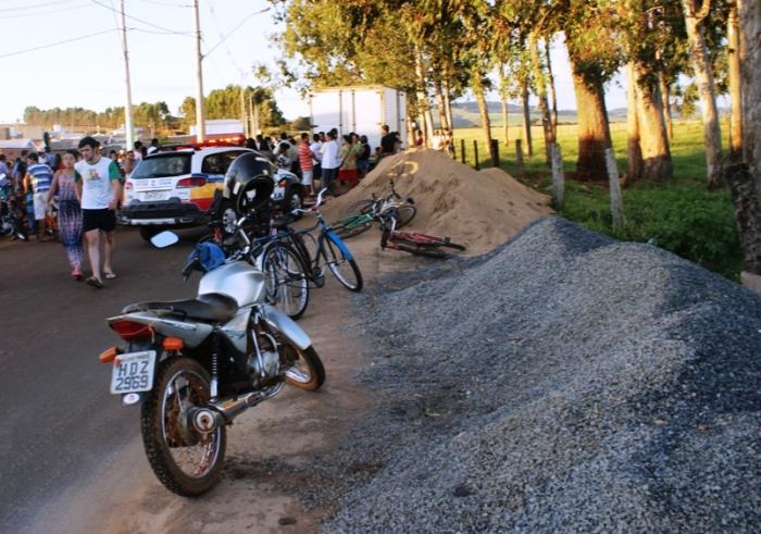 Materiais usados na construção civil colocados nas calçadas e ruas de Lagoa Formosa oferecem perigo e causa poluição na cidade