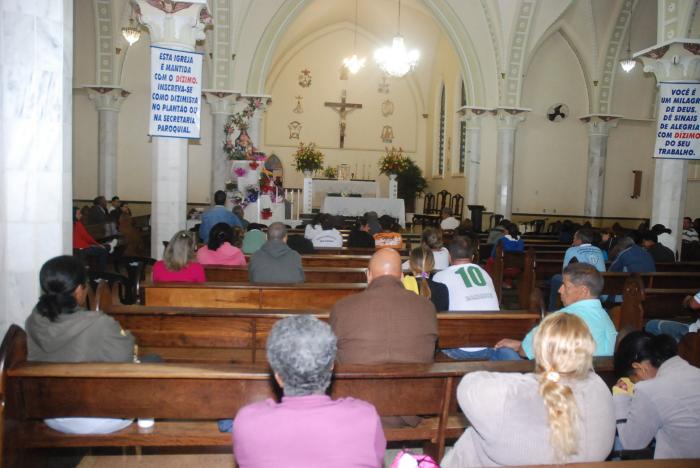 Festa em Louvor á nossa senhora da Piedade movimenta a cidade de Lagoa Formosa 