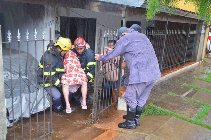 Chuvas de Dezembro castigam a cidade de Araxá na região do Alto Paranaíba