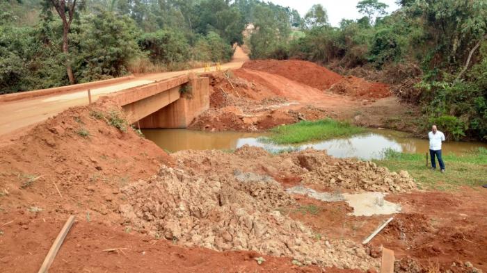 Prefeitura de Lagoa Formosa inicia construção e reforma de pontes no município